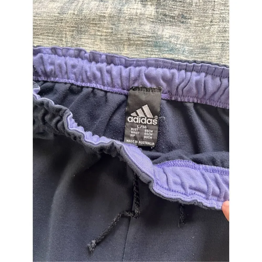 adidas very dark